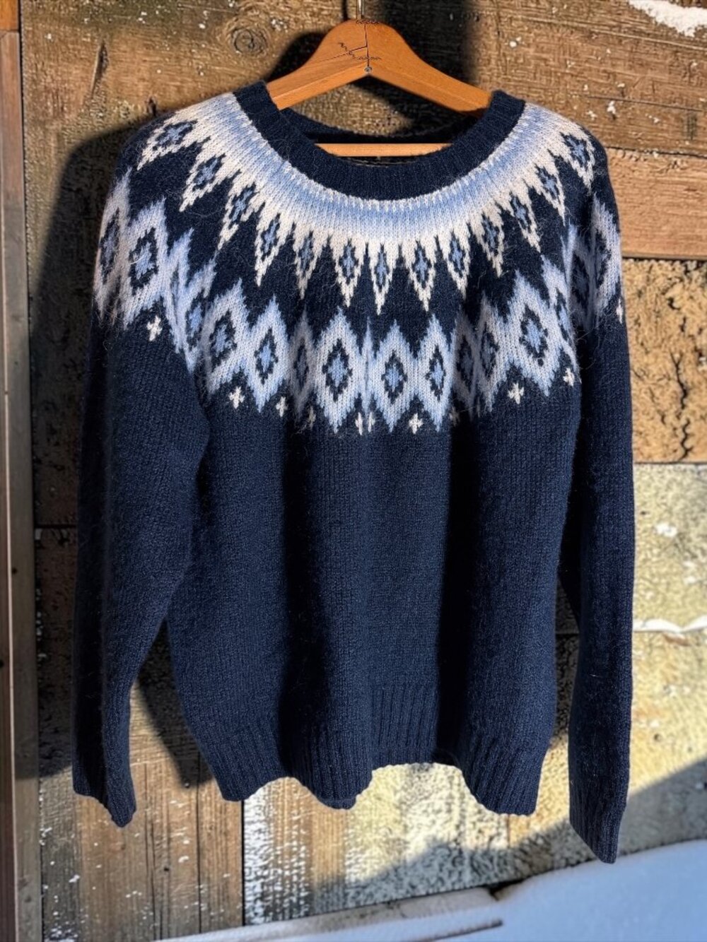 Old Navy Fair Isle Cozy Shaker Stitch Navy Blue and White Pullover Sweater Sz M